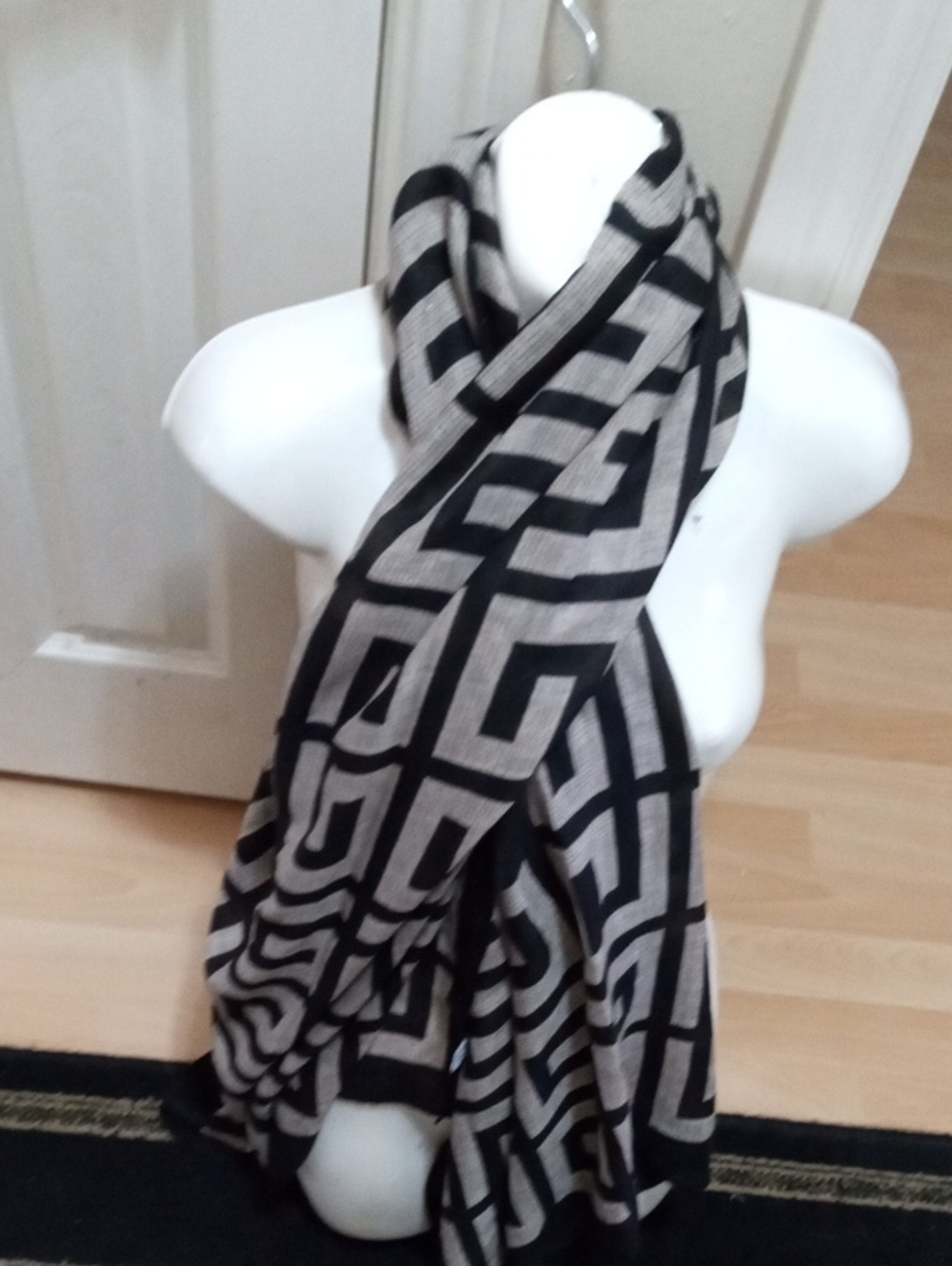 Black & Gray Geometric Women’s Scarf
